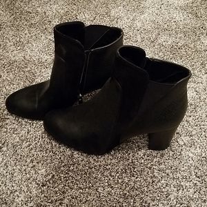 Black Maurices Ankle Boot